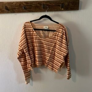 Urban outfitters oversized long sleeve crop-small